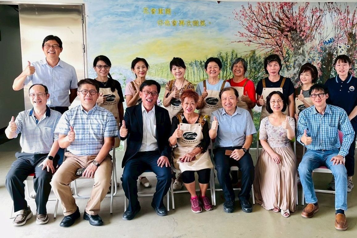 藝術無國界 馬來西亞藝術家蒞校彩繪壁畫傳遞希望、療癒心靈 Malaysian Artists Create Murals of Hope and Inspiration at NCUE圖片